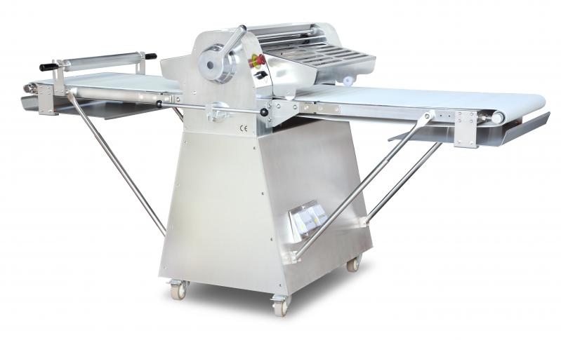 Stainless Steel Floor Model Dough Sheeter with 82-inch Conveyor Length and 0.5 HP